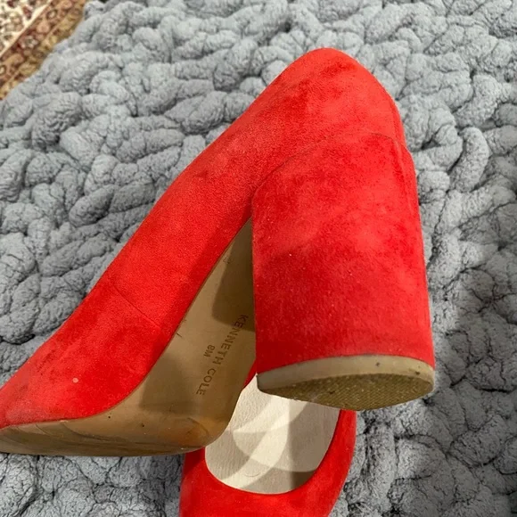 Kenneth Cole Heels - Picture 2 of 5